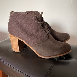Brown heel ankle boots